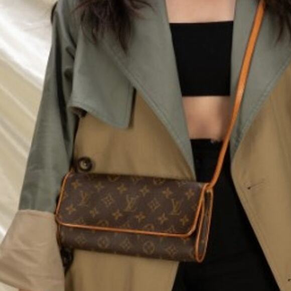 Louis Vuitton Handbags - ⭐🔥AUTHENTIC🔥⭐LOUIS VUITTON Pochette Twin GM 2 way